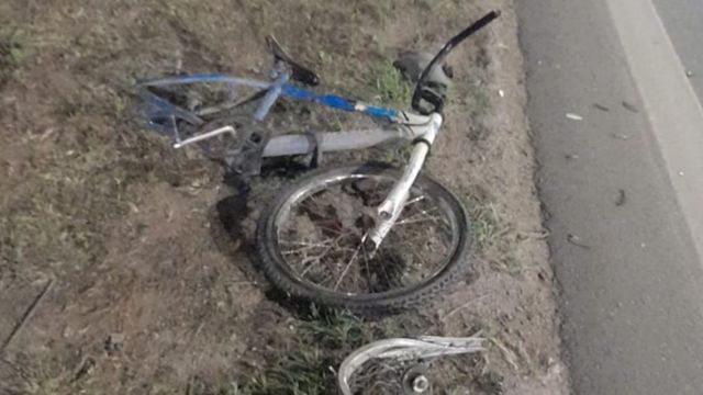 Un auto chocó a un niño de 11 años en Circunvalación.