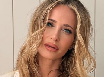 Ni vestido ni blanco: Julieta Prandi marcó tendencia con el audaz look elegido para su casamiento por civil