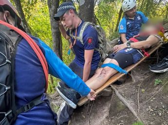 Rescatan a un hombre que cayó en la Cascada Aguas Chiquitas
