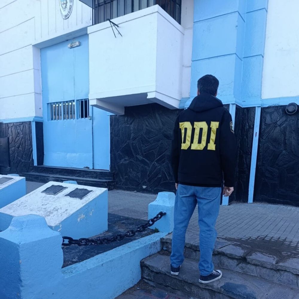 Allanamiento en la Cárcel de Villa Floresta.