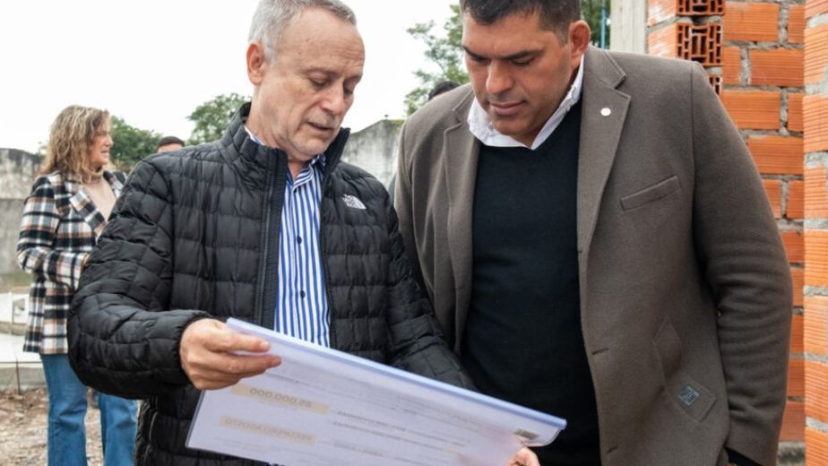 Nazur y Cabral repasaron el estado de los programas habitacionales en la provincia.