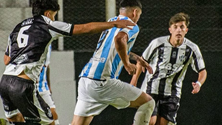 El tanto llegó a los 45 minutos de la primera etapa y le dio los tres puntos al "Decano".