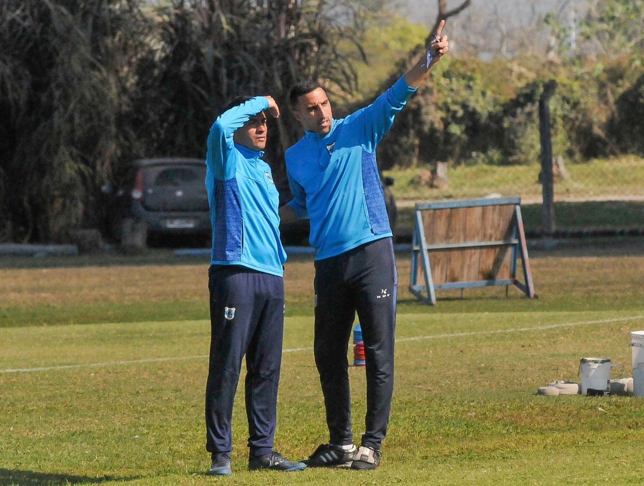 El objetivo, mantenerse en lo más alto de la tabla de posiciones, parece decir Hernán Pellerano, entrenador de Gimnasia y Esgrima de Jujuy.