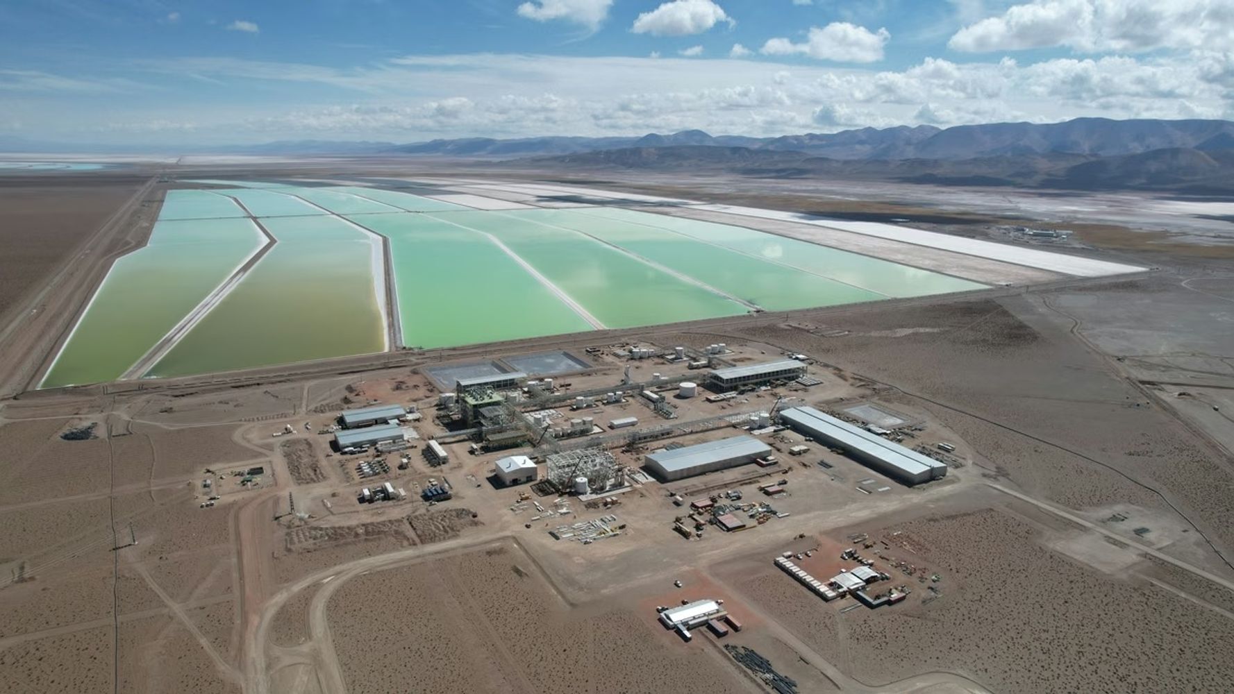 El 60% del carbonato de litio exportado por la Argentina se produce en Jujuy, con una proyección de alcanzar las 80.000 toneladas anuales hacia finales de 2026.
