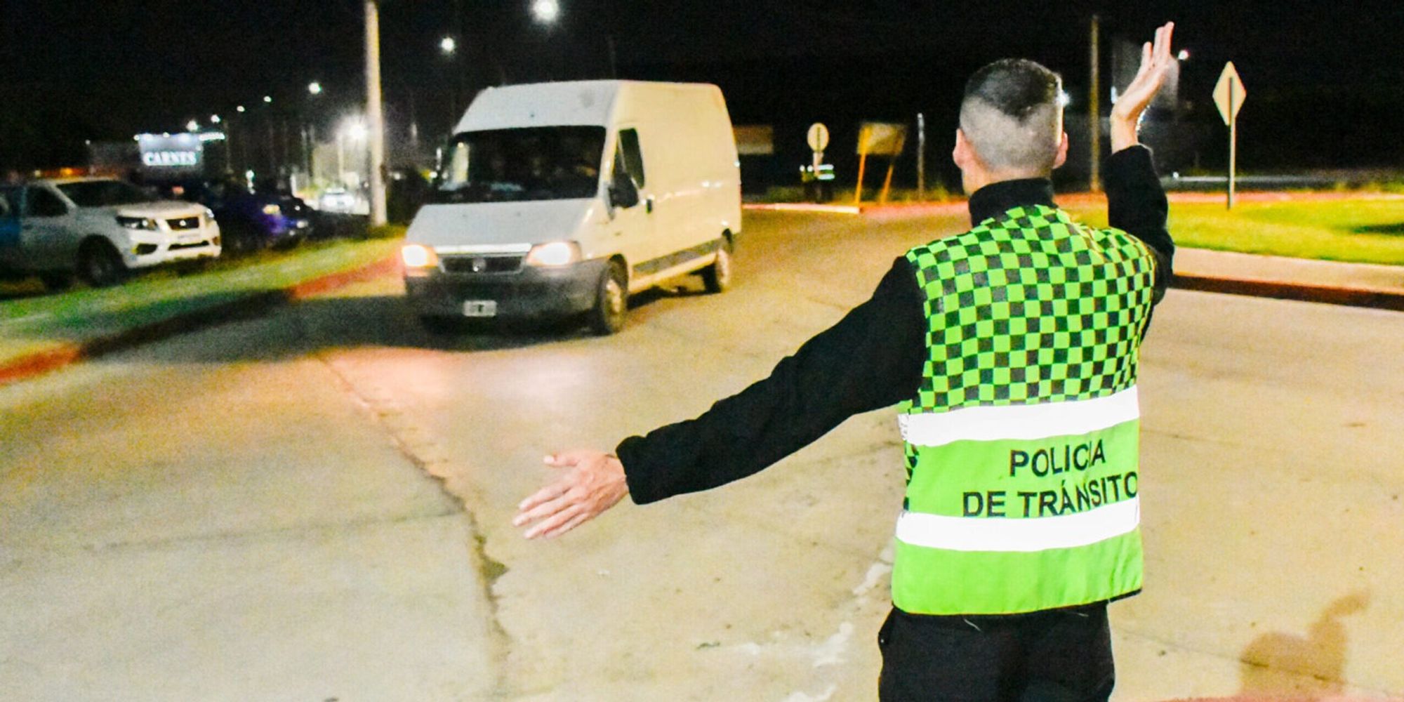 El agente municipal resultó ileso.