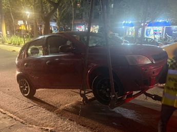 Chocó a un inspector y lo arrastró en el capot por cinco cuadras por Nueva Córdoba
