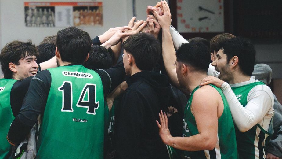 Altense juega un partido clave ante 9 de Julio. 