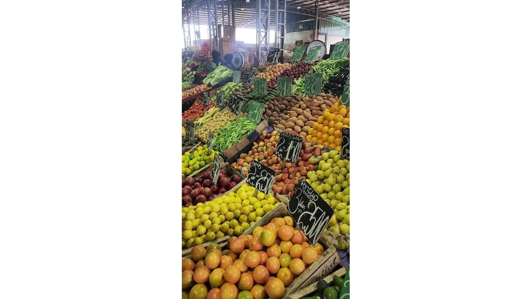 Cuáles serán las frutas más caras de la temporada.