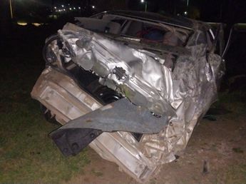 Pudo ser fatal: un automovilista perdió el control, volcó y salvó su vida de milagro