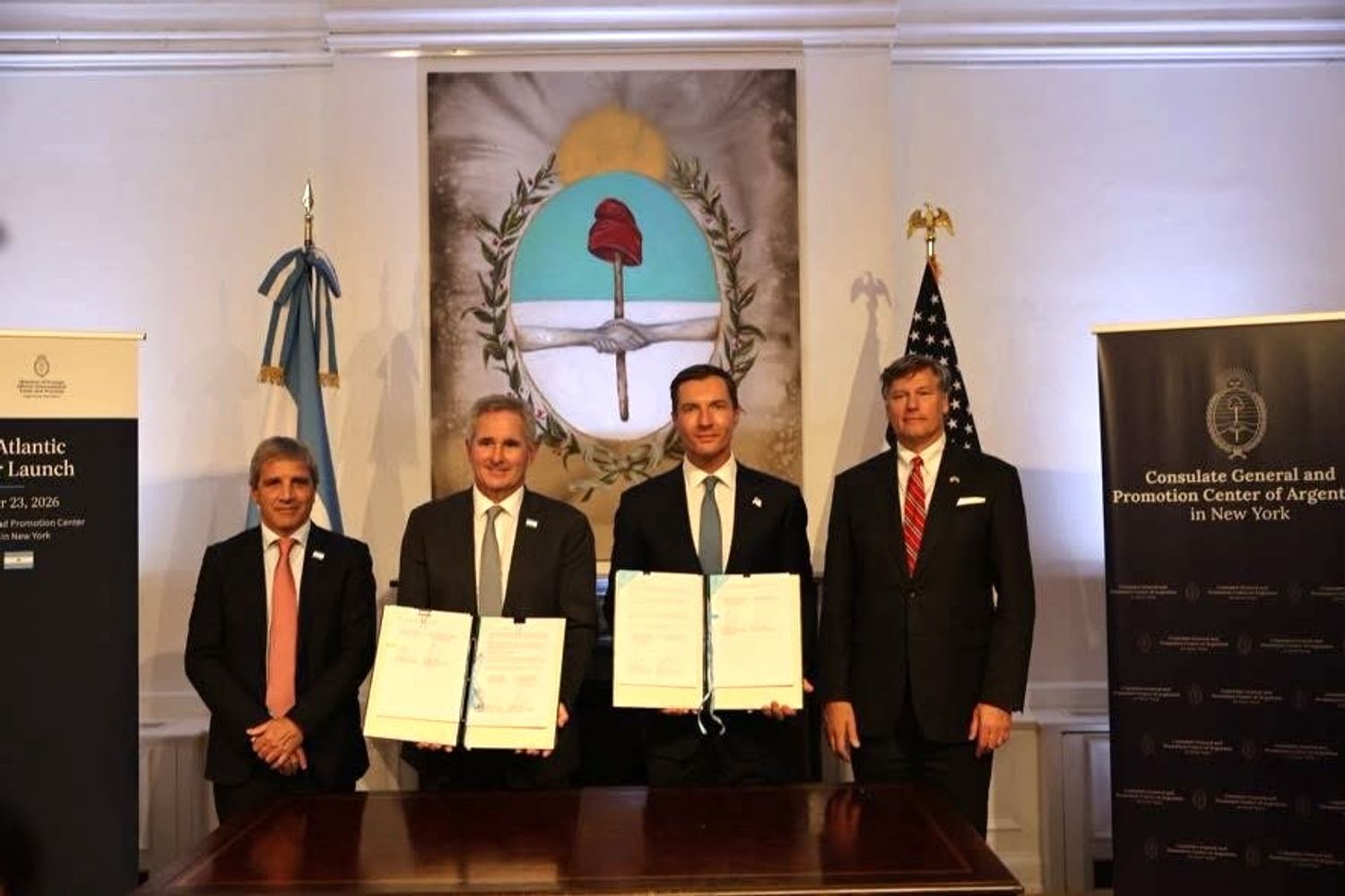 El "Corredor Andes-Atlántico" procura fortalecer y modernizar la infraestructura que conecta los sectores económicos clave de la Argentina con los principales puertos del Atlántico y los mercados de Occidente.