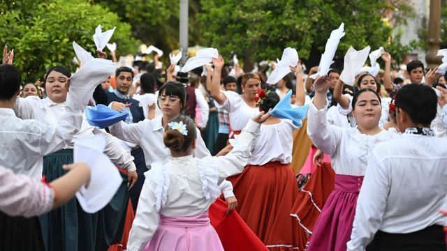 Miles de bailarines de academias del interior tucumano participaron del encuentro, que Jaldo destacó como un símbolo de la identidad provincial.