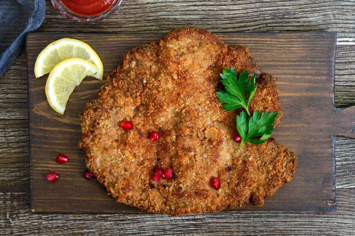 Robbie Furchi, cocinero: "Esta es la verdadera diferencia entre la milanesa argentina, el schnitzel, el tonkatsu y el cachopo"