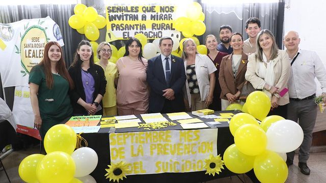 Más de 40 pasantes de Medicina participaron de la jornada "Redes que cuidan", con la presencia del ministro Medina Ruiz y la intendenta Ana Paula Quiles.