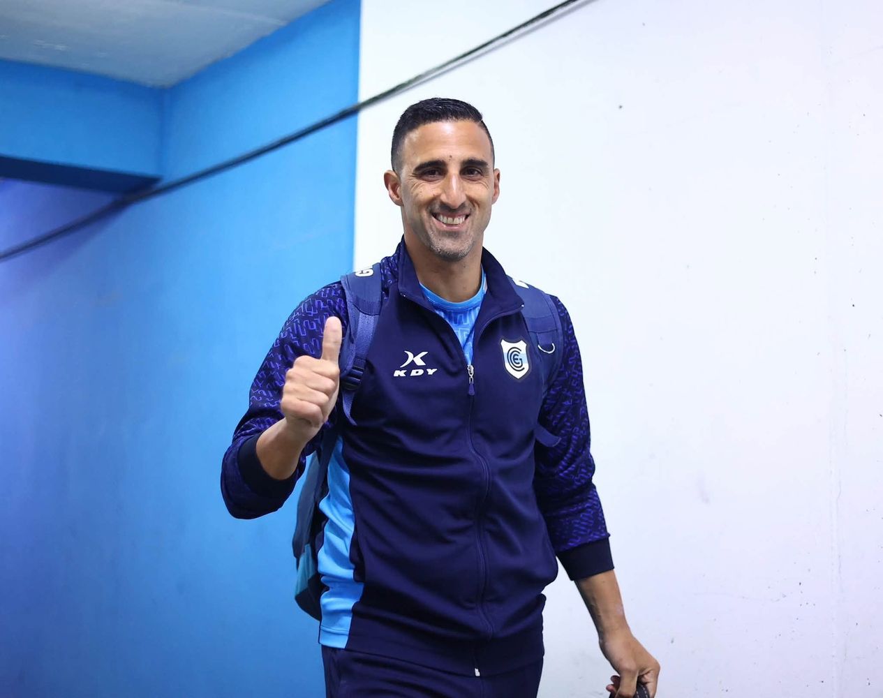 Pellerano valoró el carácter de sus dirigidos para afrontar situaciones complejas: “Esas respuestas son positivas para mí como entrenador, porque pude ver el alma de este plantel plasmada en el campo de juego”.