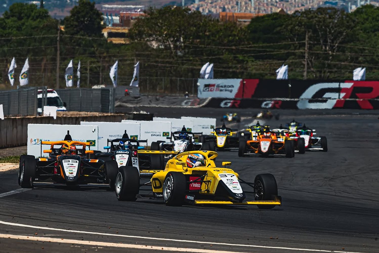 Fausto Arnaudo F4 Brasileña Cavaleiro Sports