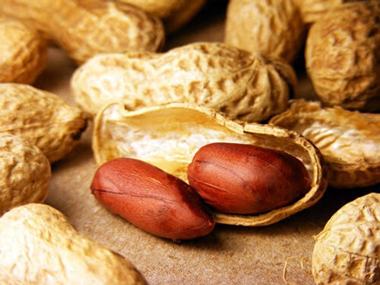 El maní tiene más del doble de proteína que el huevo: ayuda a ganar masa muscular y cuesta mucho menos