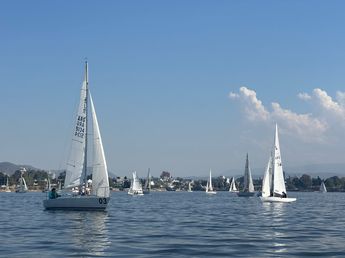 Récord histórico en la Regata de la Primavera: 70 embarcaciones coparon el lago San Roque