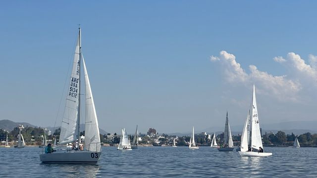 El lago San Roque fue escenario de una edición récord de la tradicional Regata de la Primavera.