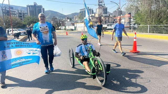 Villa Carlos Paz acompañó a los veteranos en una nueva Corre Caminata por Malvinas.