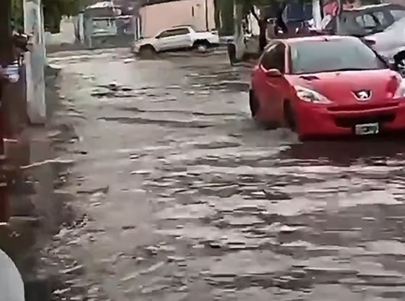 La máxima de 31 °C dio paso a tormentas fuertes y a una semana con temperaturas más bajas.