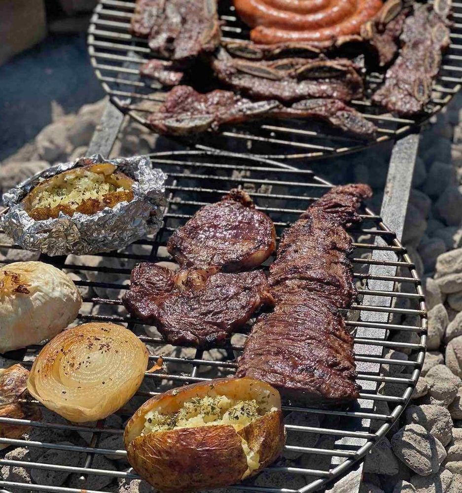 Luisito Comunica, youtuber (35 años): "Me gusta la carne mexicana mas que la argentina, por los acompañamientos. Los argentinos comen carne y puré de papas, y ese es todo el plato"