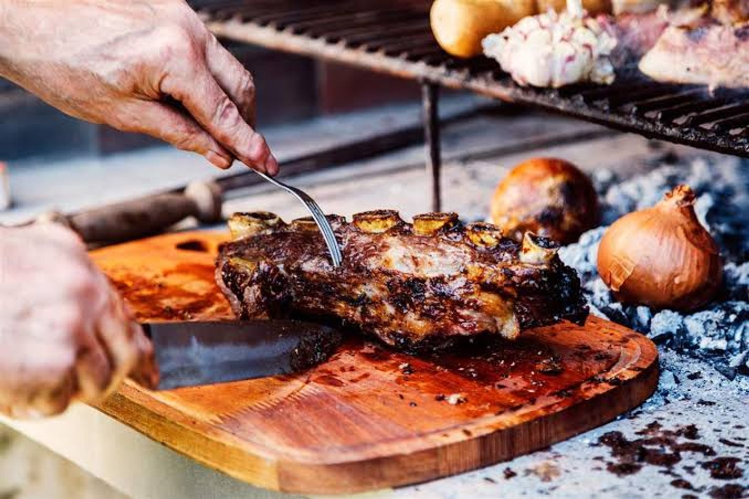 Luisito Comunica, youtuber (35 años): "Me gusta la carne mexicana mas que la argentina, por los acompañamientos. Los argentinos comen carne y puré de papas, y ese es todo el plato"