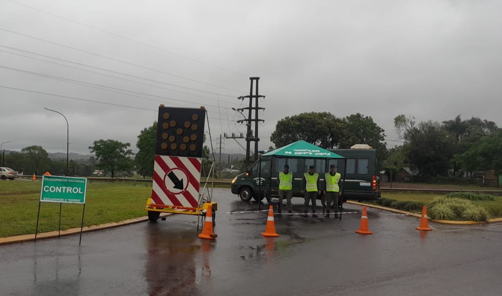 Corte total en la Ruta 14 en Campo Viera: desvían el tránsito por la zona urbana.
