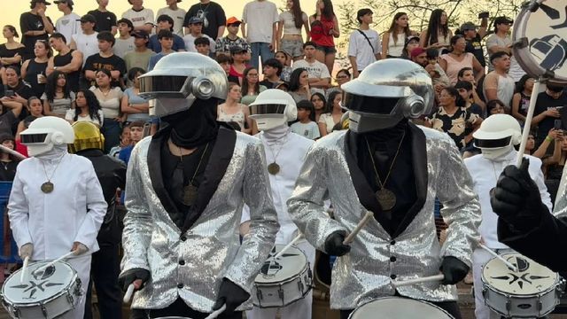 Estudiantina 2026: este jueves será la tercera noche en Posadas con desfile hasta la madrugada.
