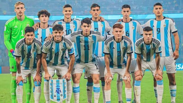Matías Soulé fue padre por primera vez.