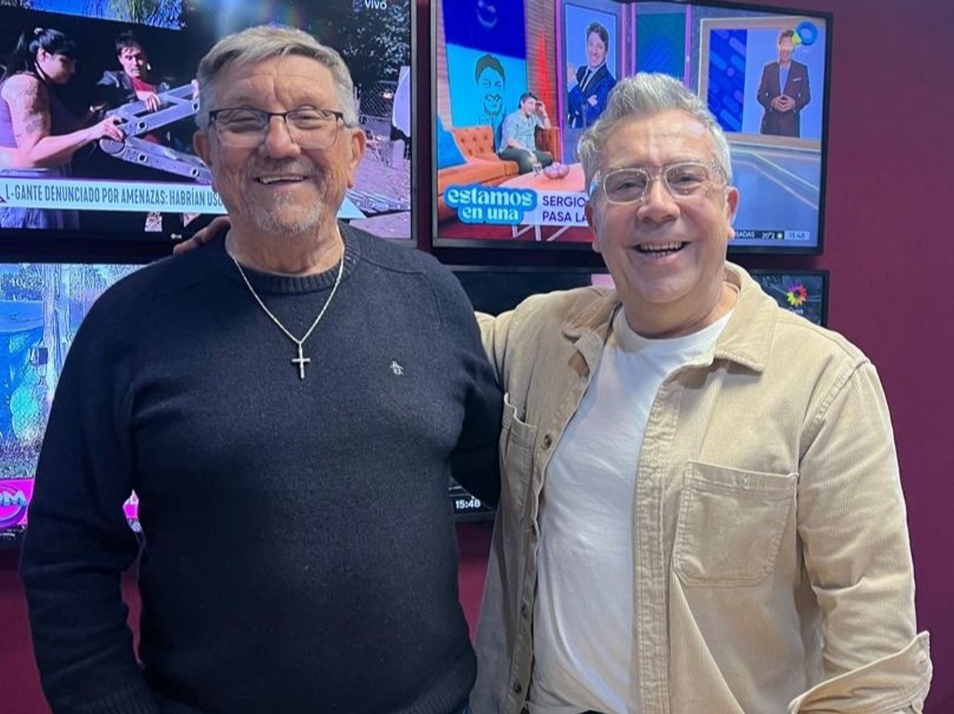 El presidente de la Cámara de Comercio Exterior de Jujuy, Jorge Gurrieri (izq.), con el gerente general de Contenidos de la Televisión Pública, José María Quijano, en Buenos Aires.