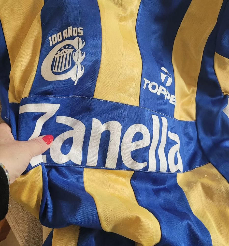 Perdió una camiseta de Central que le regaló su papá hace 37 años 