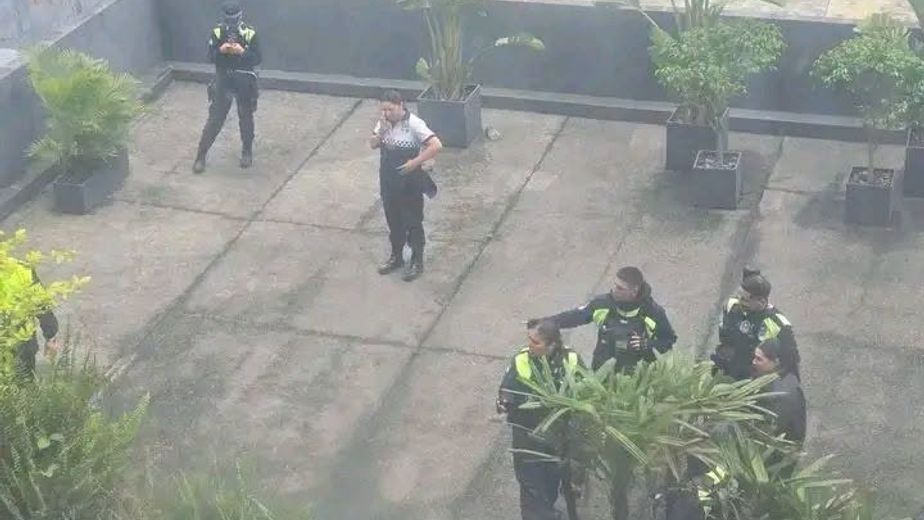 Barrio Sur: una mujer falleció tras caer de un piso 18