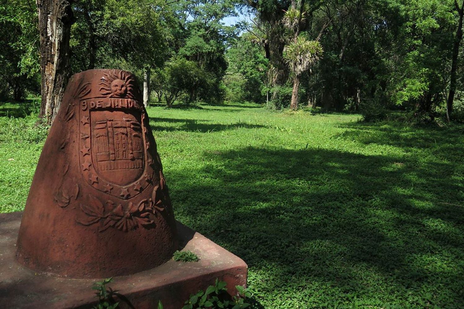 Piedra fundacional de la antigua Ibatín.