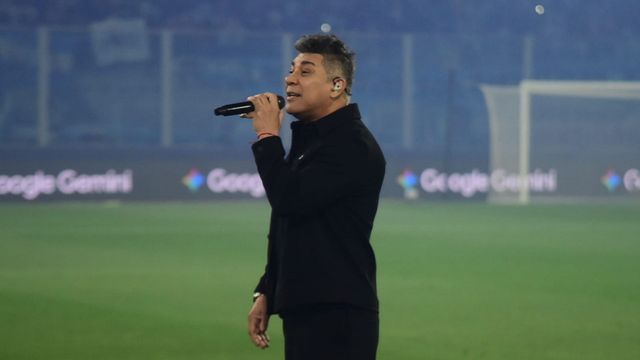 La Pepa Brizuela cantó el Himno Nacional.