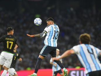 Noche soñada para "Cuti" Romero en Córdoba: capitán de la Selección Argentina y un gol para el triunfo ante Bolivia