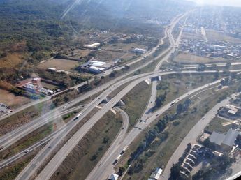 El oficialismo en Jujuy busca votos libertarios y peronistas para las obras de la Ruta 9