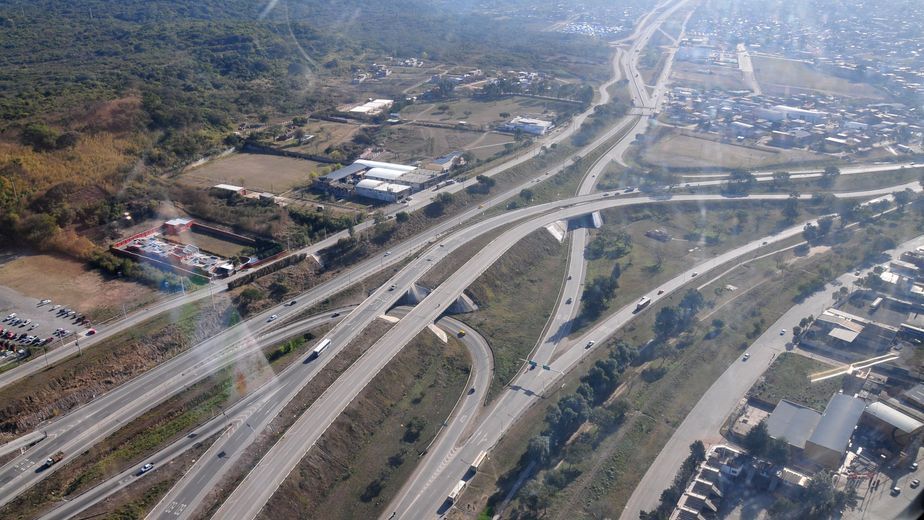 El oficialismo en Jujuy busca votos libertarios y peronistas para las obras de la Ruta 9