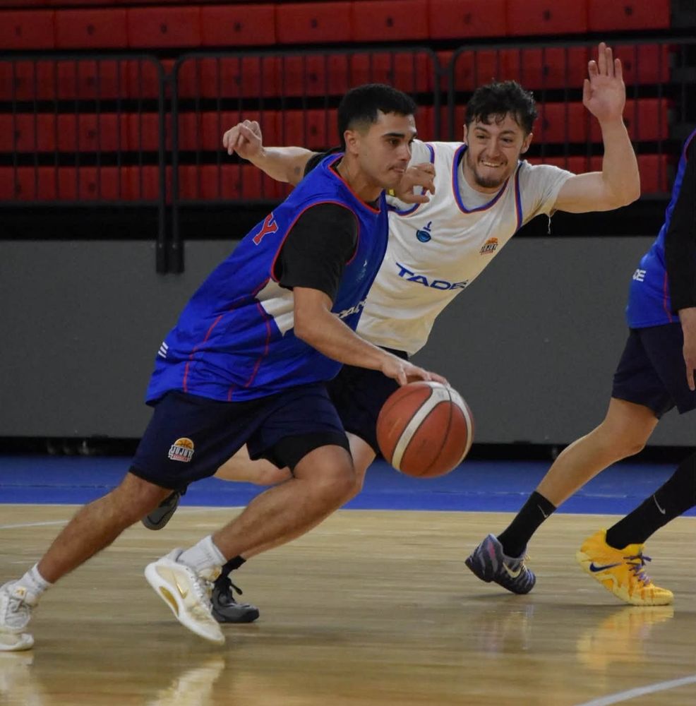 El capitán de "Los Cóndores" valoró los partidos amistosos como una herramienta clave para la puesta a punto del equipo que nuevamente competirá en La Liga Argentina de Básquetbol.