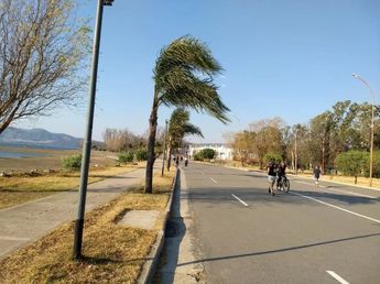 Alerta amarilla por fuertes vientos en Punilla