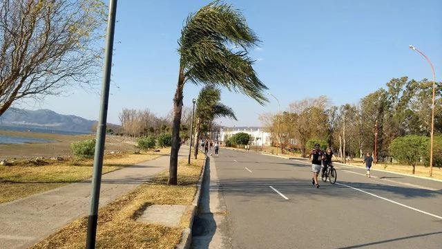 Alerta amarilla por fuertes vientos en Punilla.