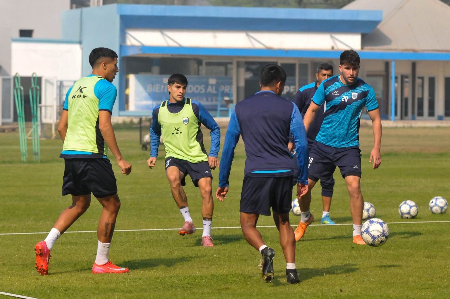 Argañaraz reivindicó el trabajo del equipo por “pelear arriba de la tabla en un torneo muy parejo”, a la vez de recalcar que “quedan cinco partidos y nosotros iremos a buscar la victoria en todos para terminar lo más alto posible”.
