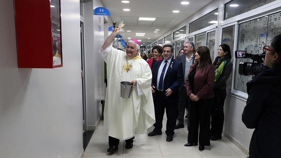 Monseñor Sánchez bendijo el Hospital Lomas de Tafí