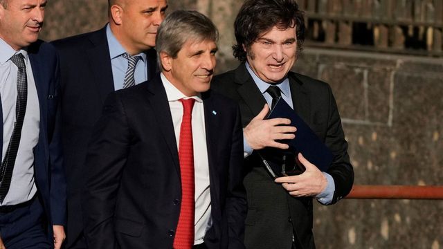 Luis Caputo y Javier Milei