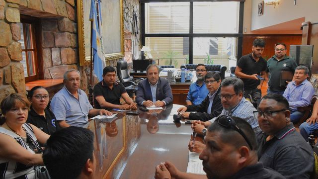 Los dirigentes de la CGT Ubaldini plantearon en la reunión inquietudes vinculadas con la realidad de cada sector gremial y establecieron una agenda de trabajo con el vicegobernador Bernis y el secretario de Trabajo Freddy Berdeja.