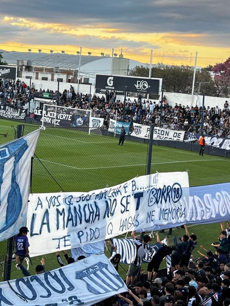 Banderazo de Talleres.
