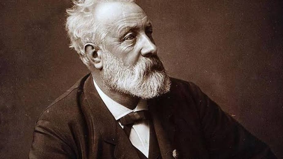 La emotiva reflexión de Julio Verne, escritor: "Todo lo que yo imagino quedará siempre más cerca de la verdad, porque llegará un momento en que las creaciones de la ciencia superarán a las de la imaginación"