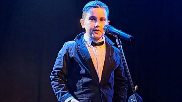 Nahuel Dana Weisz, el niño de 10 años fanático de Raphael y su intérprete más joven