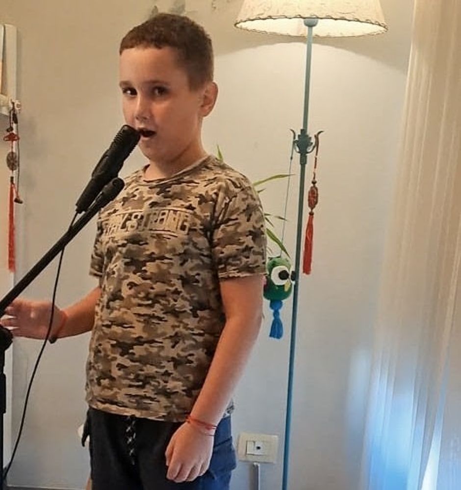 Nahuel Dana Weisz, el niño de 10 años fanático de Raphael y su intérprete más joven
