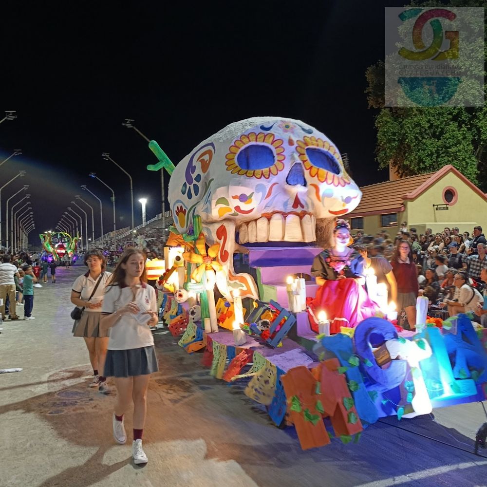 Fiesta Nacional de Carrozas Estudiantiles