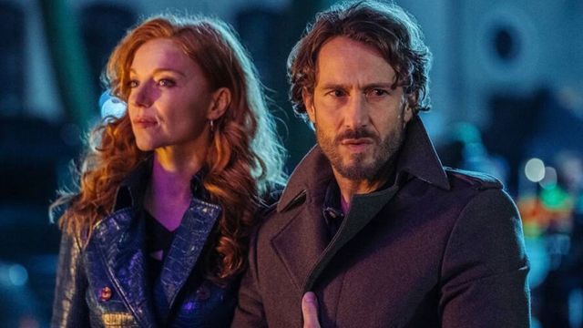 La serie alemana de Netflix combina humor con conflictos de pareja y vínculos personales.